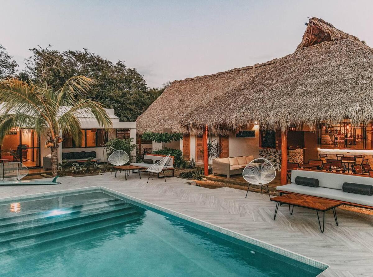 Surf And Yoga Retreat Nicaragua Hostel La Albina Екстериор снимка