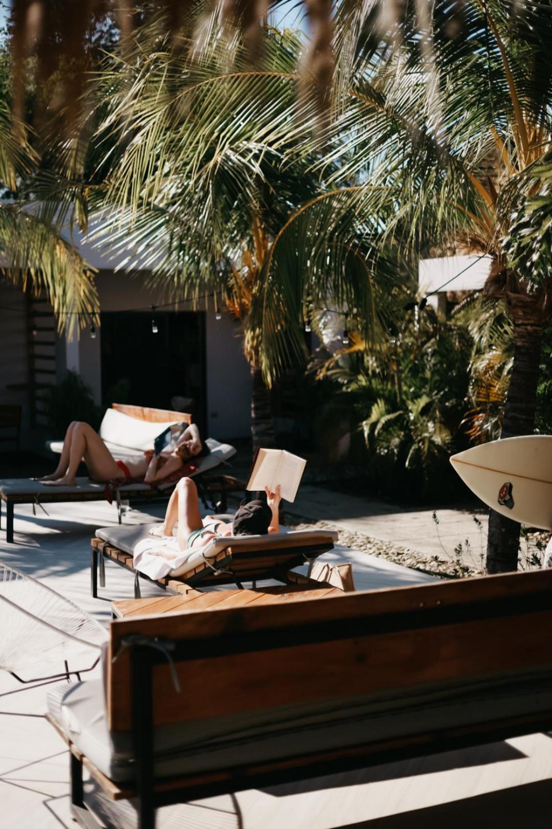 Surf And Yoga Retreat Nicaragua Hostel La Albina Екстериор снимка